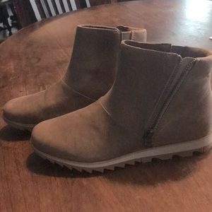 Sorel Khaki Harlow Boots